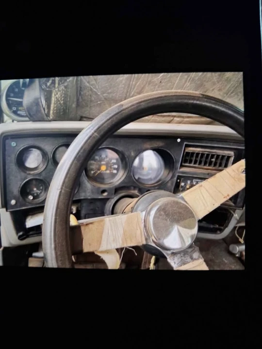 1981 Chevrolet K5 Blazer 2nd Gen - Image 2 of 10