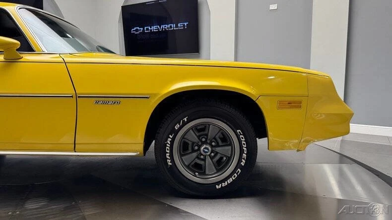 1981 Chevrolet - Image 13 of 24