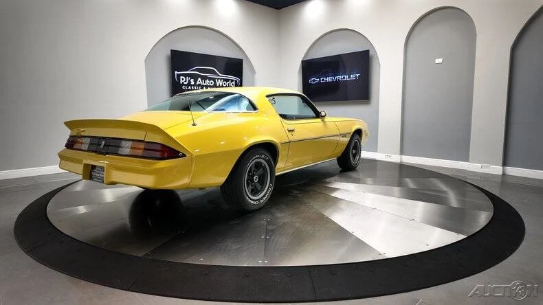 1981 Chevrolet - Image 7 of 24