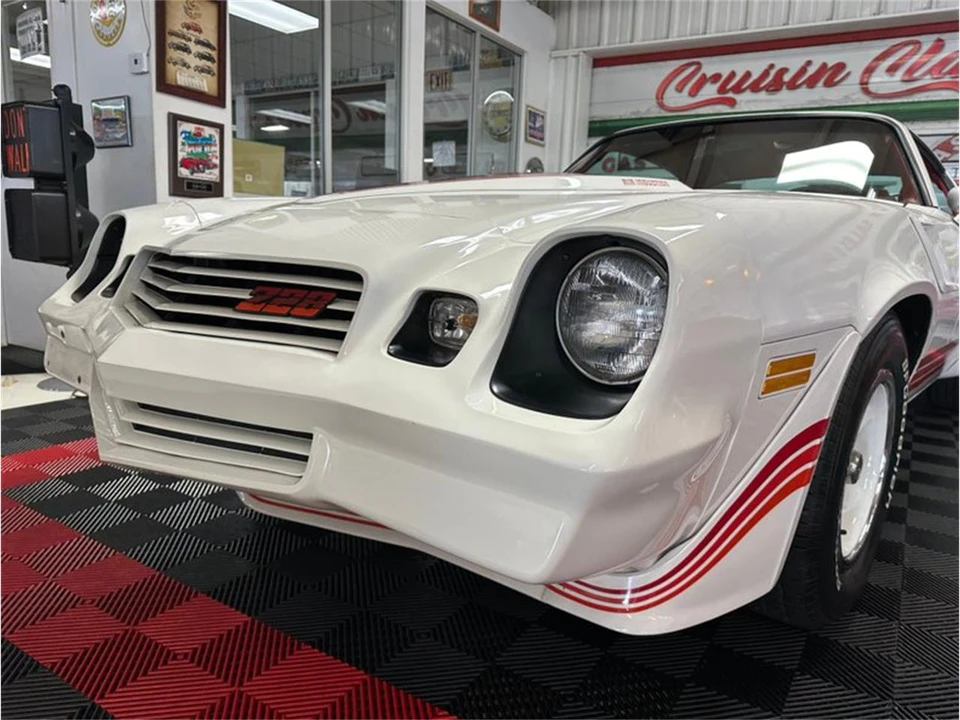 1981 Chevrolet Camaro Z/28 2nd Gen - Image 7 of 31