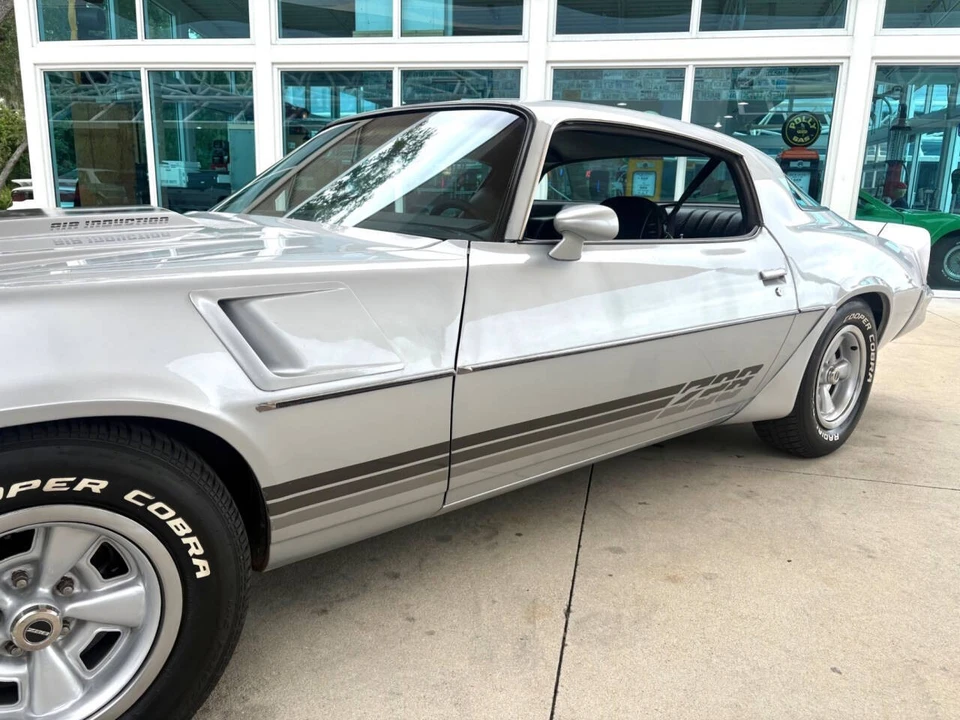 1981 Chevrolet Camaro - Image 13 of 31