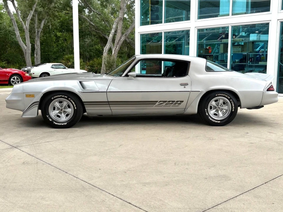 1981 Chevrolet Camaro - Image 10 of 31