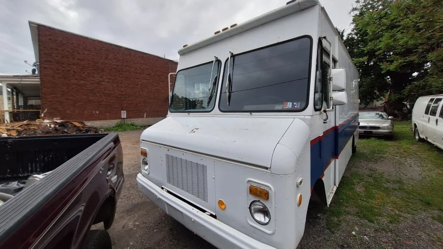 1981 Chevrolet G-Series Van - Image 4 of 13