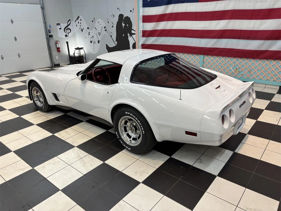 1981 Chevrolet Corvette C3 - Image 14 of 31