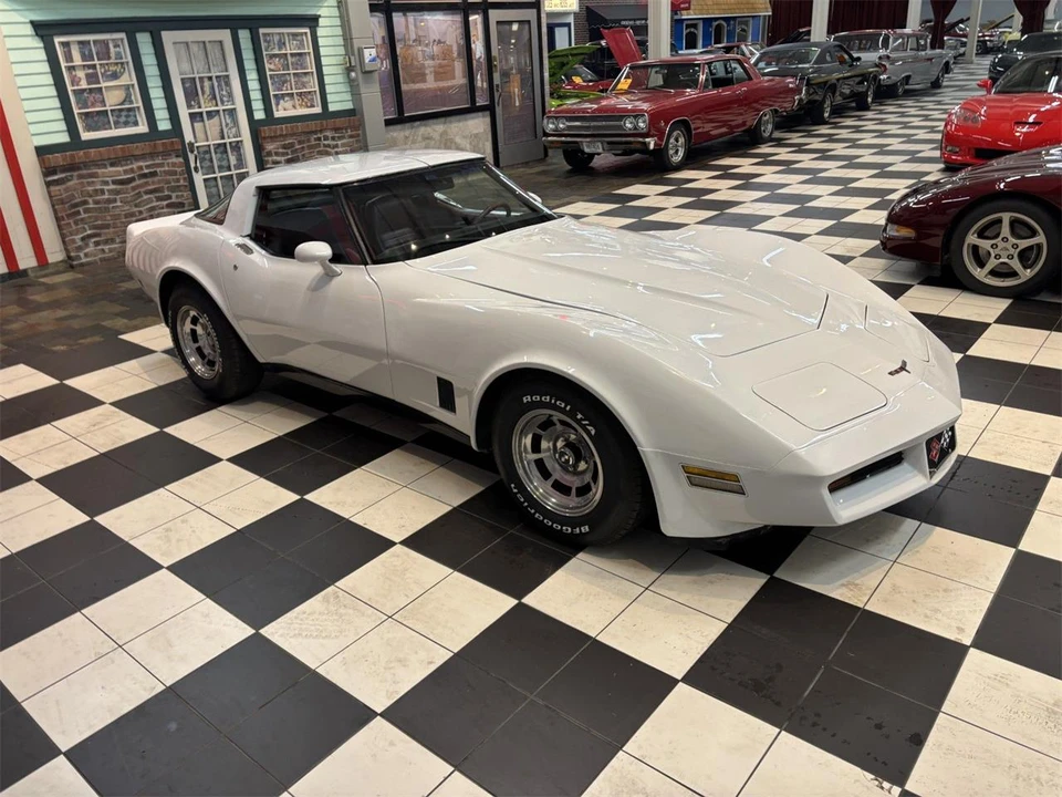 1981 Chevrolet Corvette C3 - Image 3 of 31