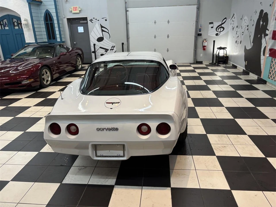 1981 Chevrolet Corvette C3 - Image 11 of 31