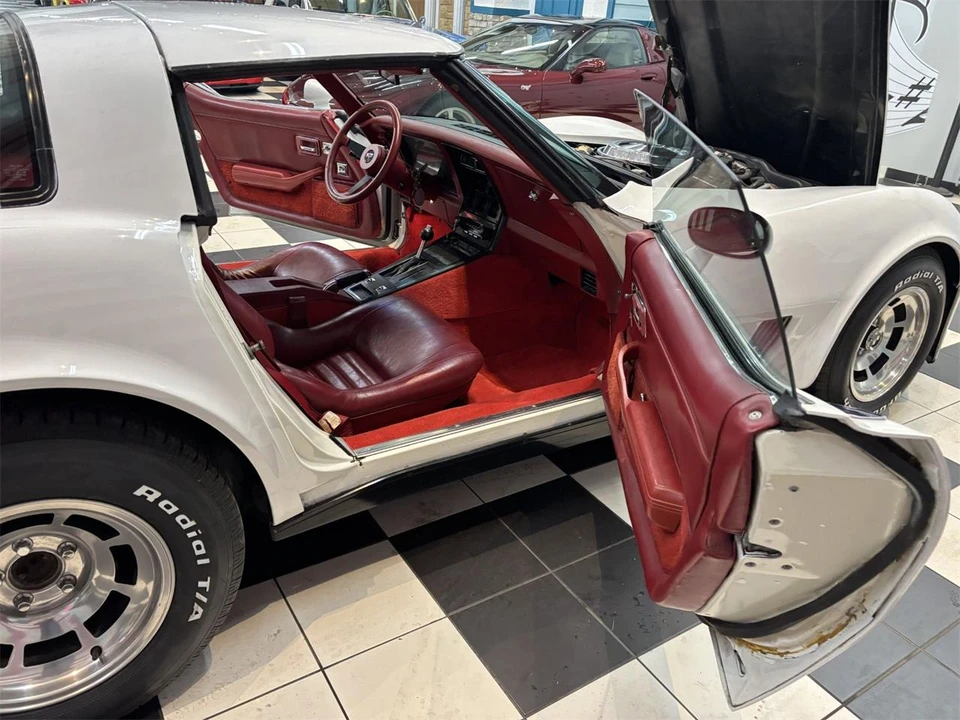 1981 Chevrolet Corvette C3 - Image 27 of 31