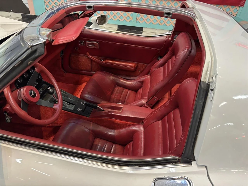 1981 Chevrolet Corvette C3 - Image 28 of 31