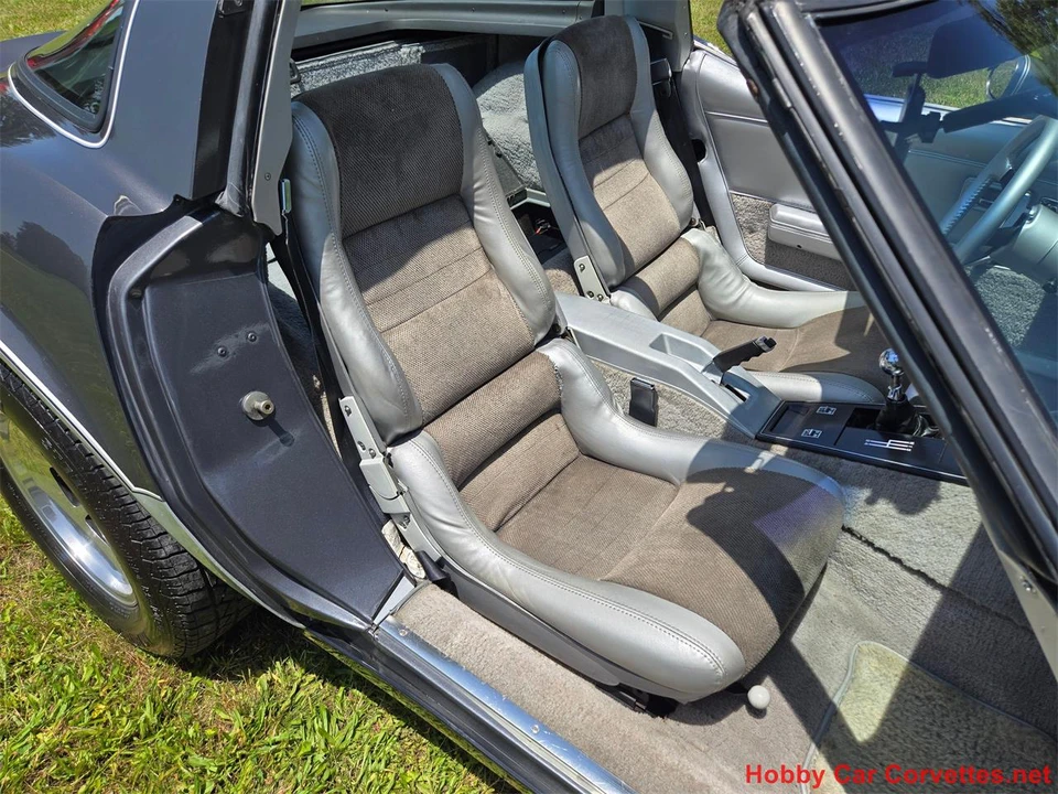 1981 Chevrolet Corvette C3 - Image 18 of 31