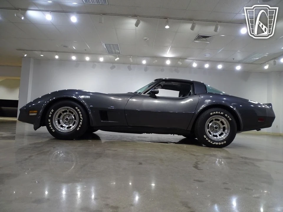 1981 Chevrolet Corvette C3 - Image 9 of 12