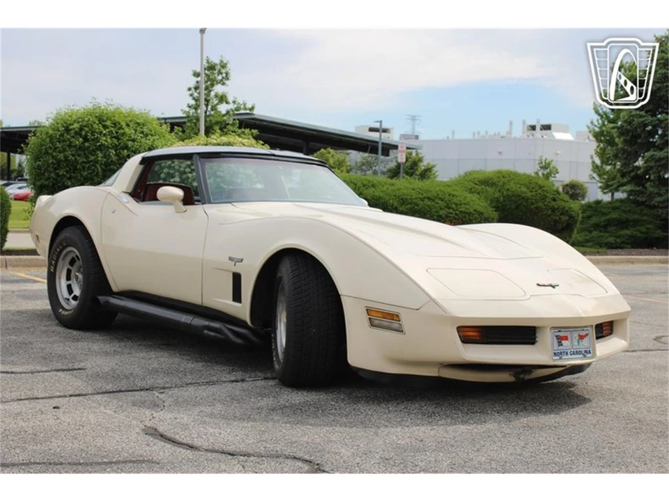 1981 Chevrolet Corvette C3 - Image 2 of 31