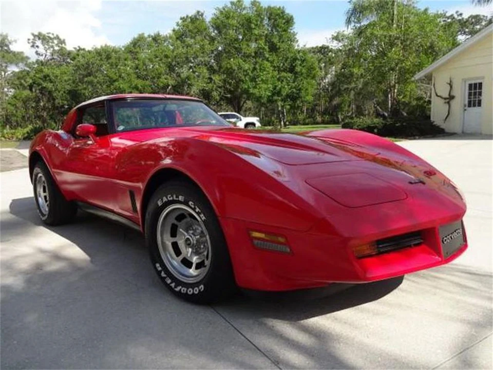 1981 Chevrolet Corvette C3 - Image 2 of 31