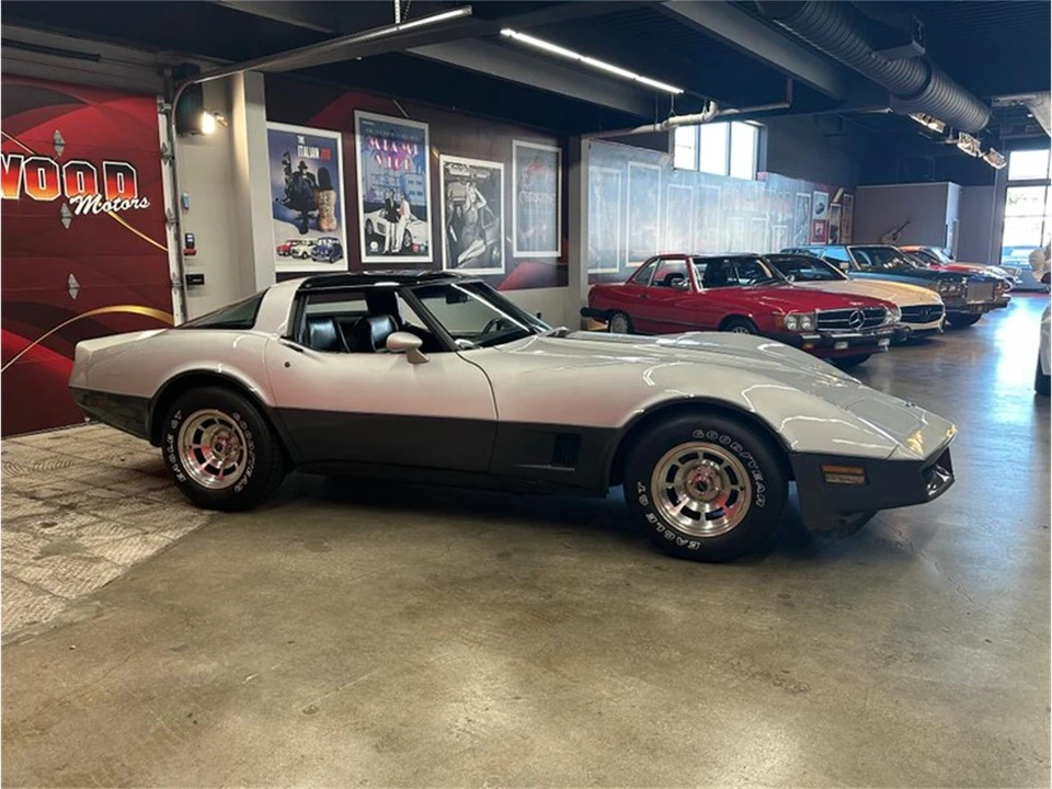 1981 Chevrolet Corvette C3 - Image 14 of 31
