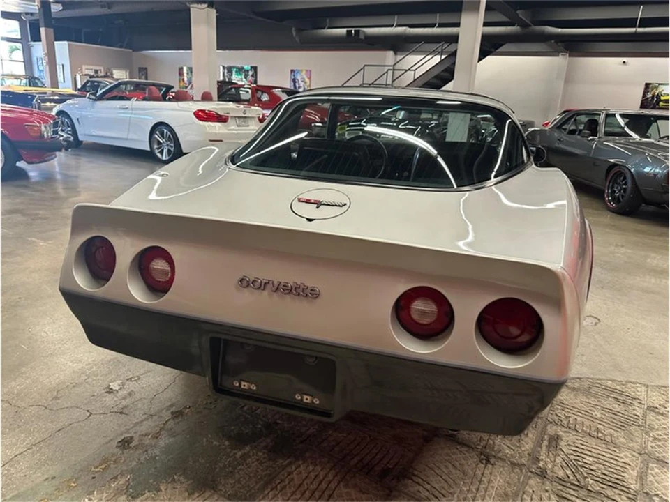 1981 Chevrolet Corvette C3 - Image 23 of 31