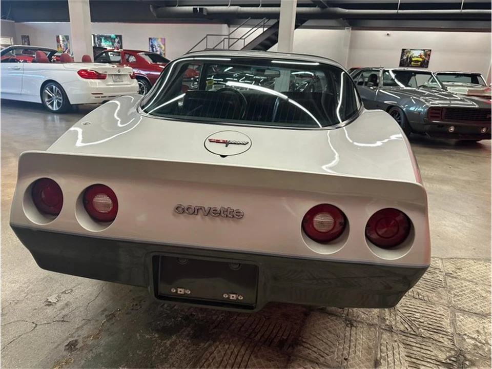 1981 Chevrolet Corvette C3 - Image 24 of 31