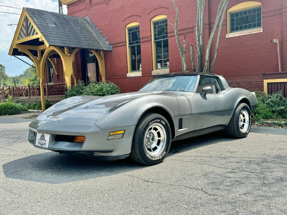 1981 Chevrolet Corvette C3 - Image 13 of 31