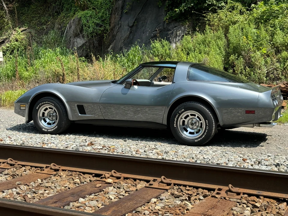 1981 Chevrolet Corvette C3 - Image 17 of 31