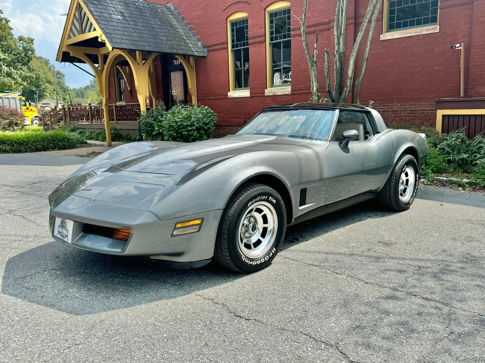 1981 Chevrolet Corvette C3 - Image 11 of 31