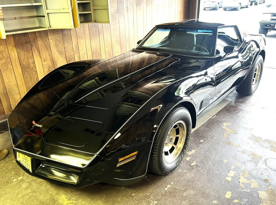 1981 Chevrolet Corvette C3 - Image 3 of 31