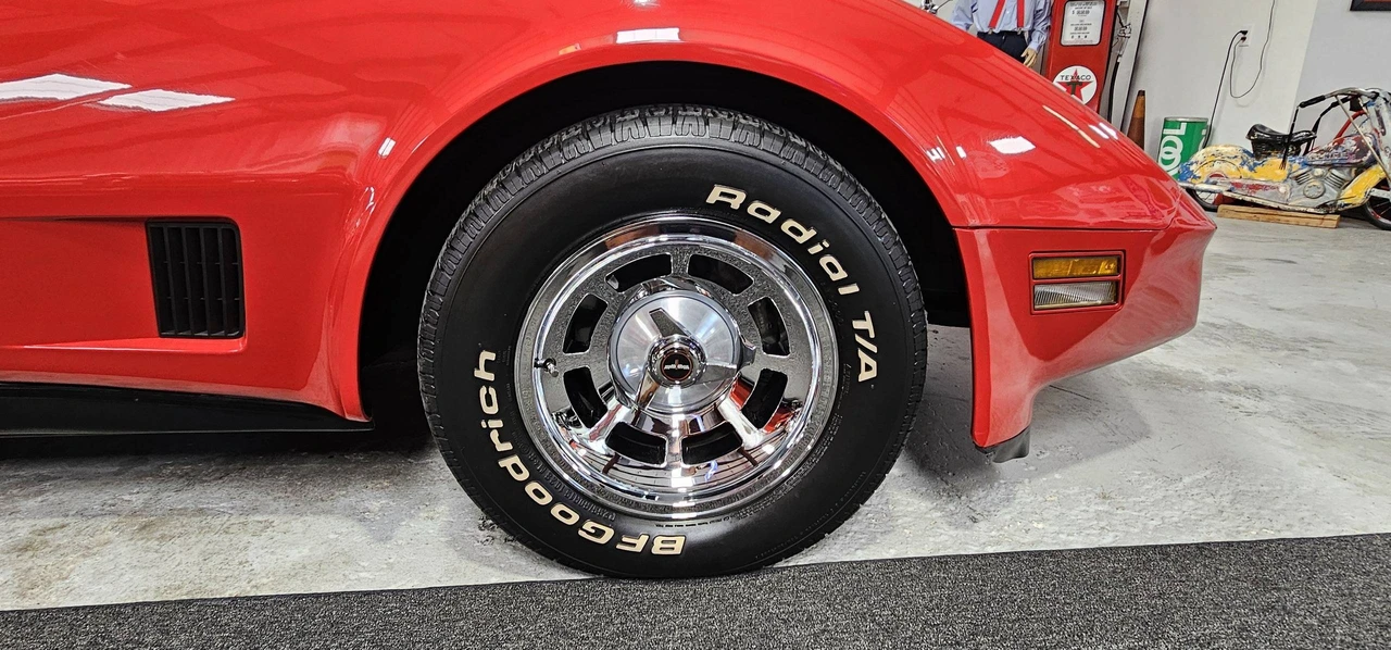 1981 Chevrolet Corvette C3 - Image 30 of 31