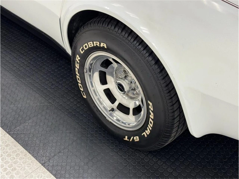 1981 Chevrolet Corvette C3 - Image 17 of 31