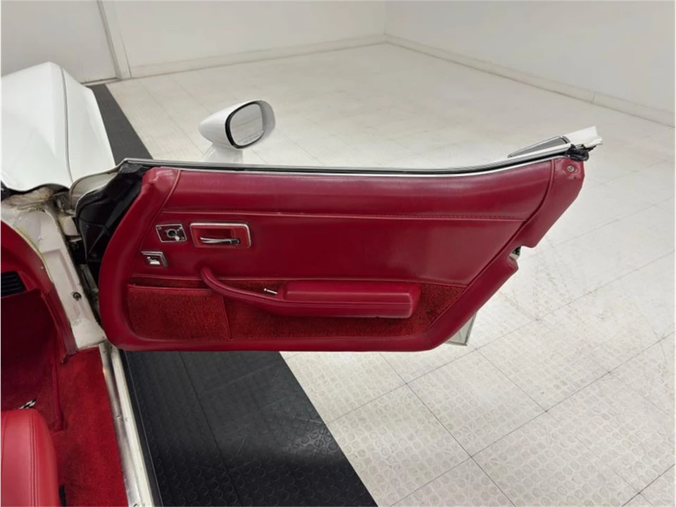1981 Chevrolet Corvette C3 - Image 30 of 31