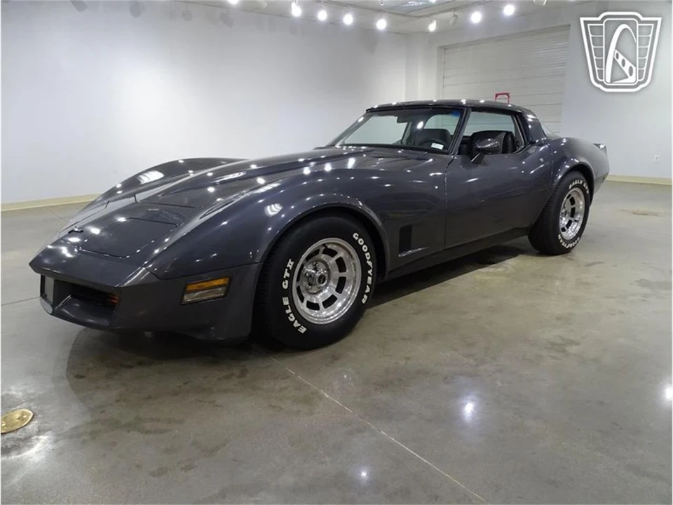1981 Chevrolet Corvette C3 - Image 2 of 31