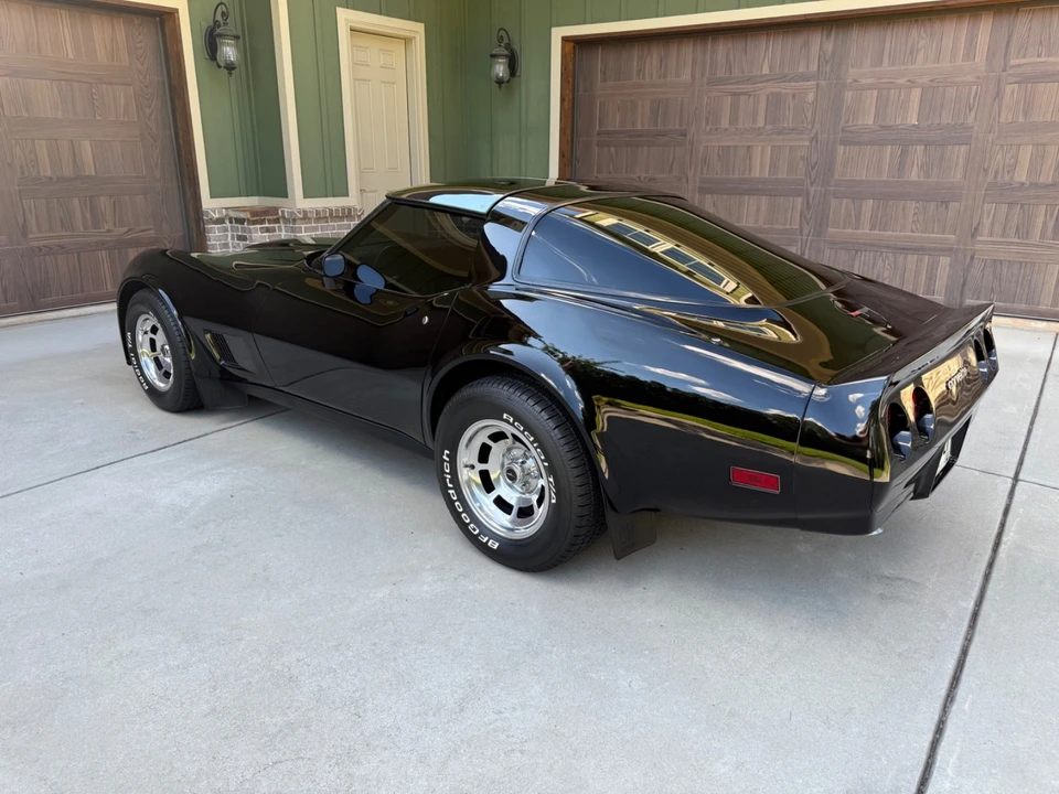 1981 Chevrolet Corvette - Image 7 of 31
