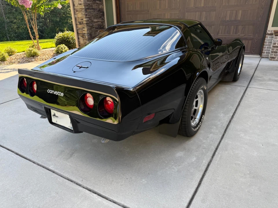 1981 Chevrolet Corvette - Image 10 of 31