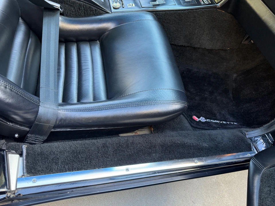 1981 Chevrolet Corvette - Image 25 of 31