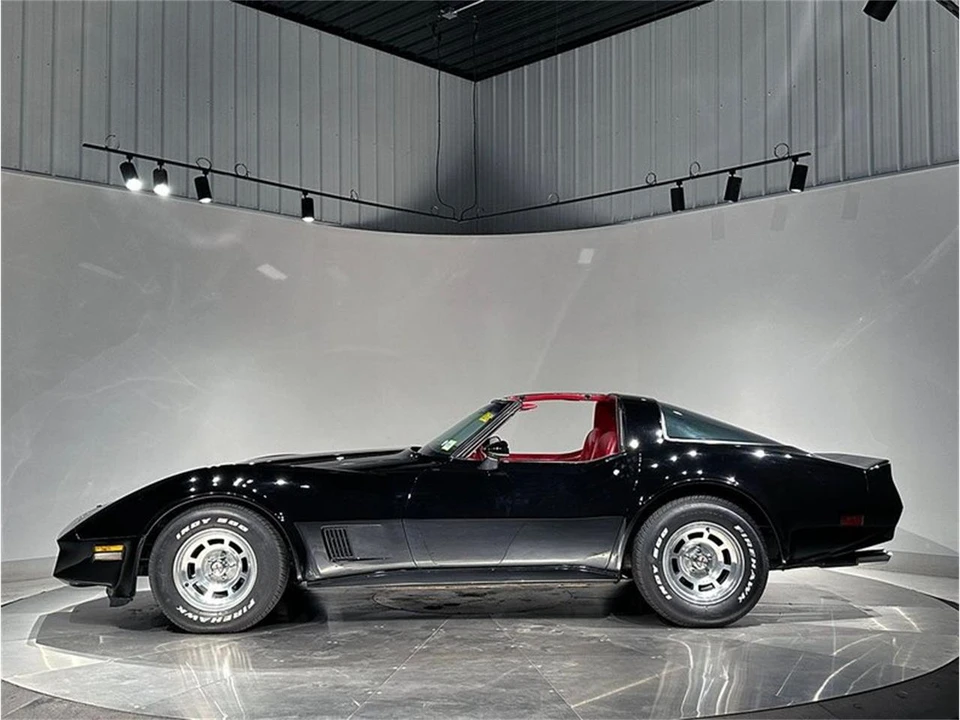 1981 Chevrolet Corvette C3 - Image 28 of 31