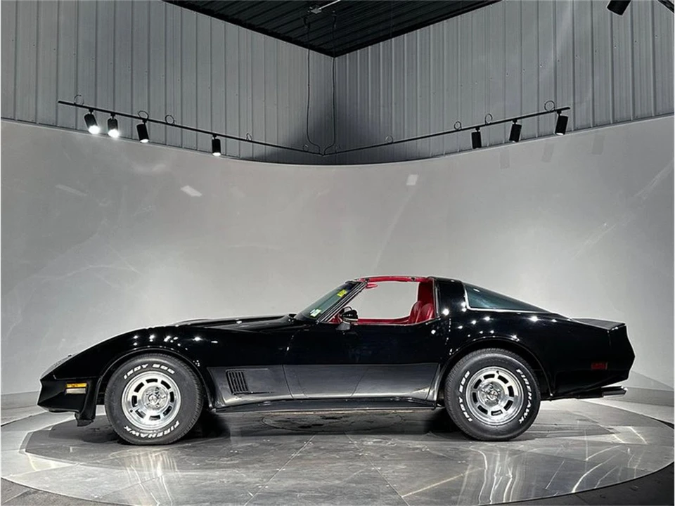 1981 Chevrolet Corvette C3 - Image 28 of 31
