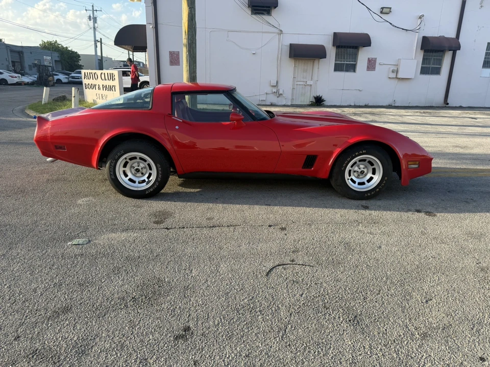1981 Chevrolet Corvette C3 - Image 11 of 31
