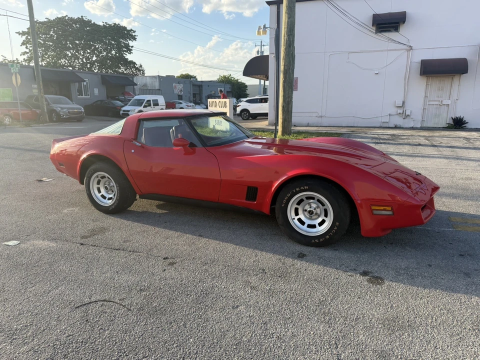 1981 Chevrolet Corvette C3 - Image 12 of 31