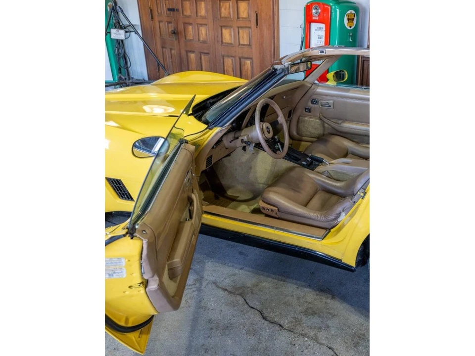 1981 Chevrolet Corvette C3 - Image 21 of 31