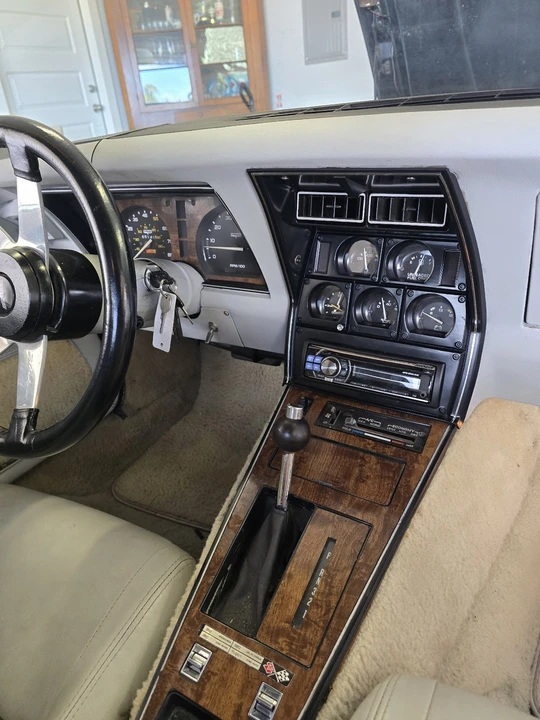 1981 Chevrolet Corvette C3 - Image 8 of 9