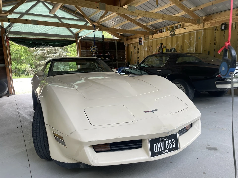 1981 Chevrolet Corvette C3 - Image 12 of 24