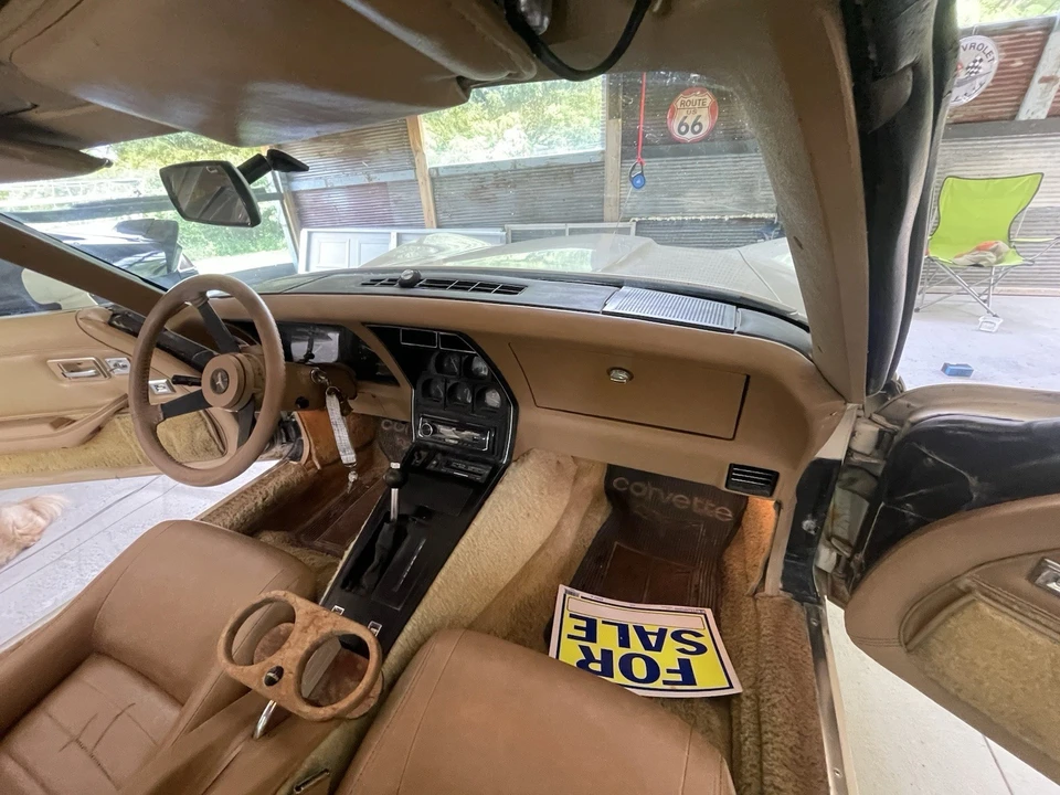 1981 Chevrolet Corvette C3 - Image 17 of 24