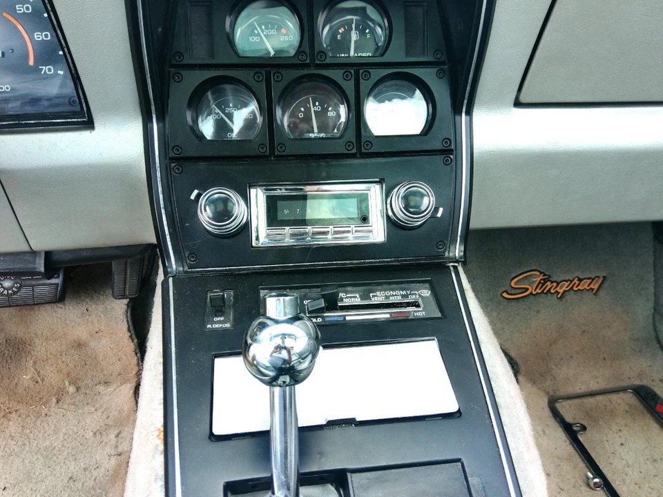1981 Chevrolet Corvette C3 - Image 12 of 14