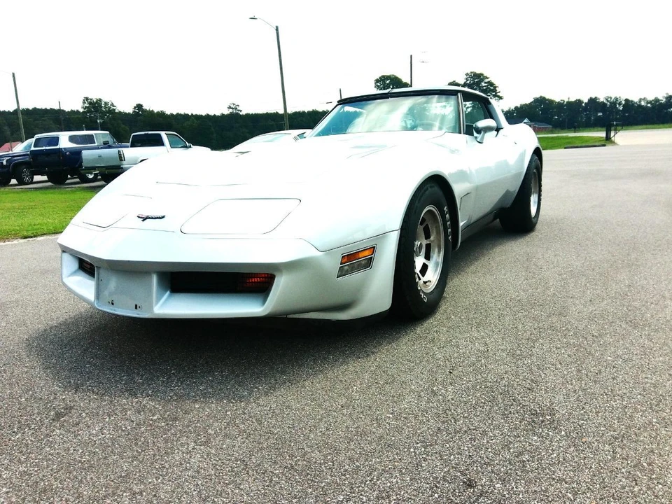 1981 Chevrolet Corvette C3 - Image 6 of 14