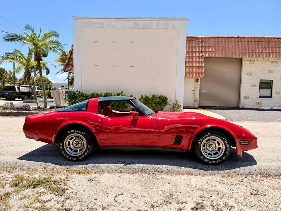 1981 Chevrolet Corvette C3 - Image 6 of 31
