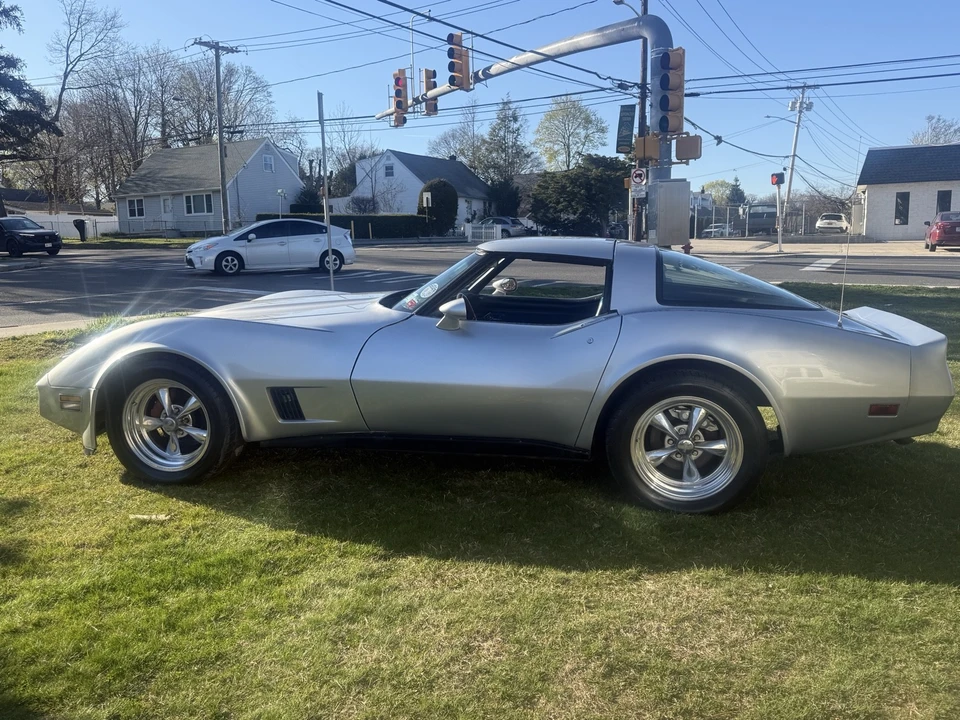 1981 Chevrolet Corvette - Image 9 of 30