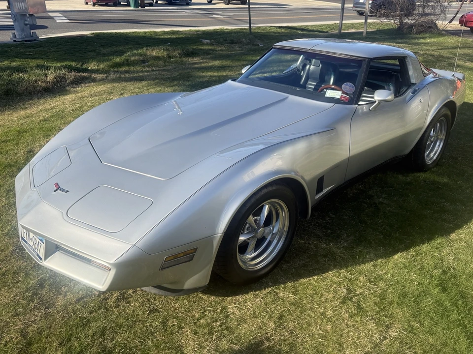 1981 Chevrolet Corvette - Image 10 of 30