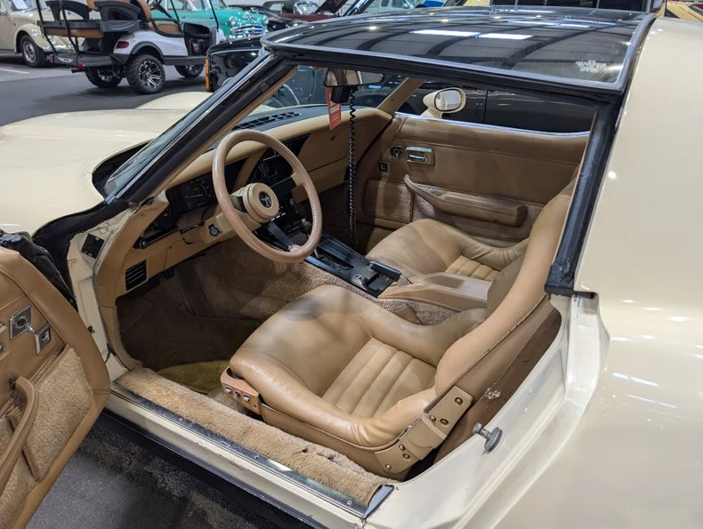 1981 Chevrolet Corvette C3 - Image 6 of 10