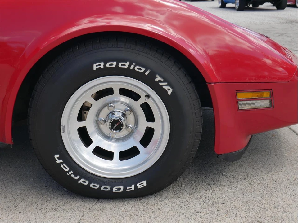 1981 Chevrolet Corvette C3 - Image 14 of 31