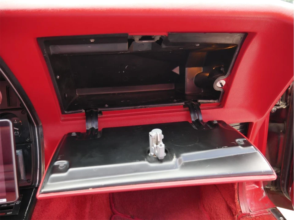1981 Chevrolet Corvette C3 - Image 24 of 31