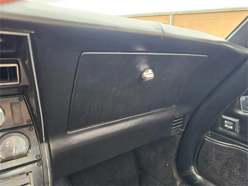 1981 Chevrolet Corvette C3 - Image 23 of 31