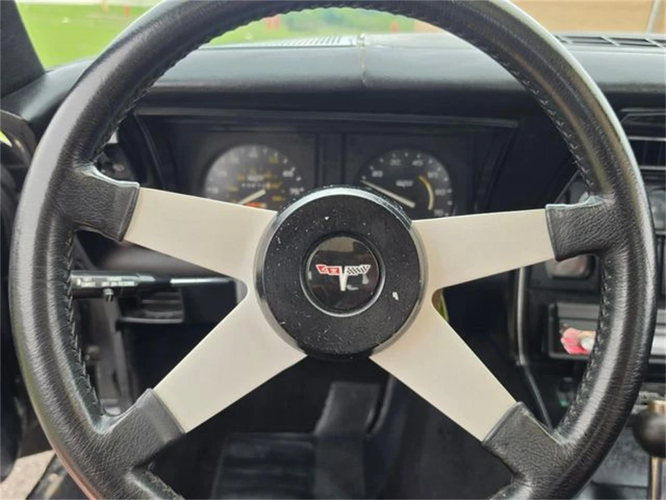 1981 Chevrolet Corvette C3 - Image 18 of 31