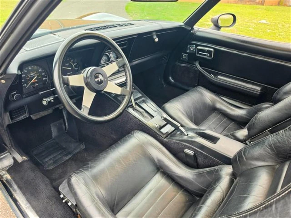 1981 Chevrolet Corvette C3 - Image 16 of 31