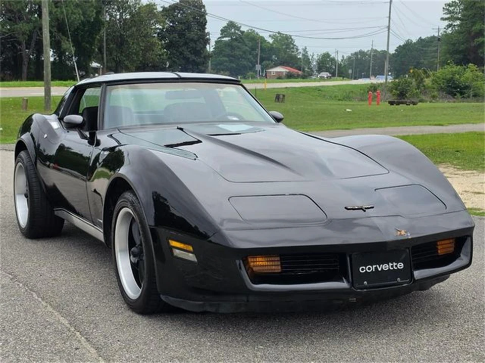 1981 Chevrolet Corvette C3 - Image 4 of 31